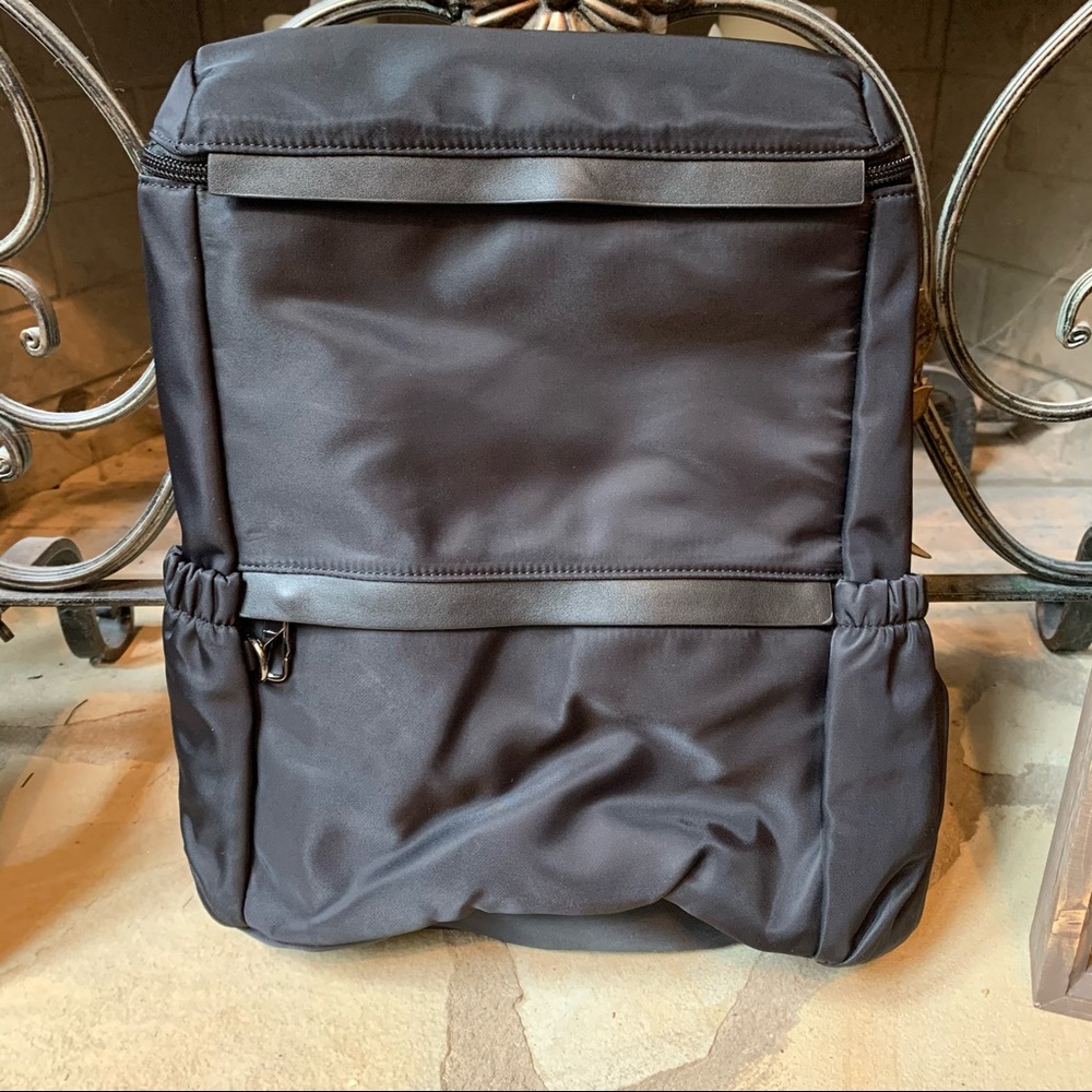 NWT Ecosusi Black Zipper Pocket Travel Backpack